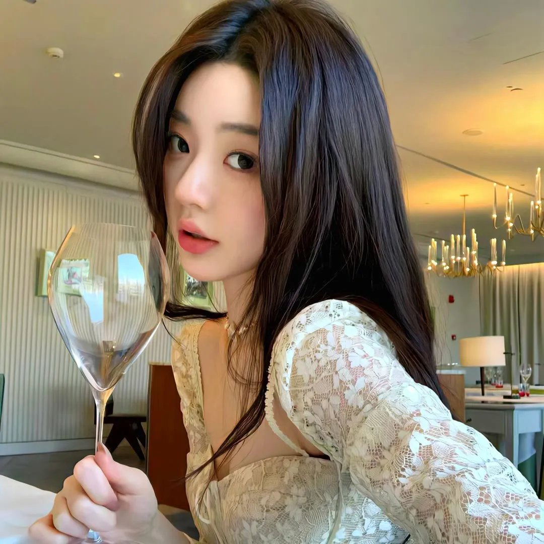 满级女友她又掉马甲了